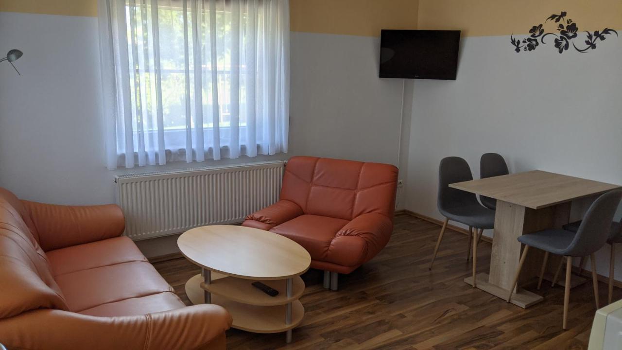 Ferienwohnung May Dorfchemnitz Esterno foto